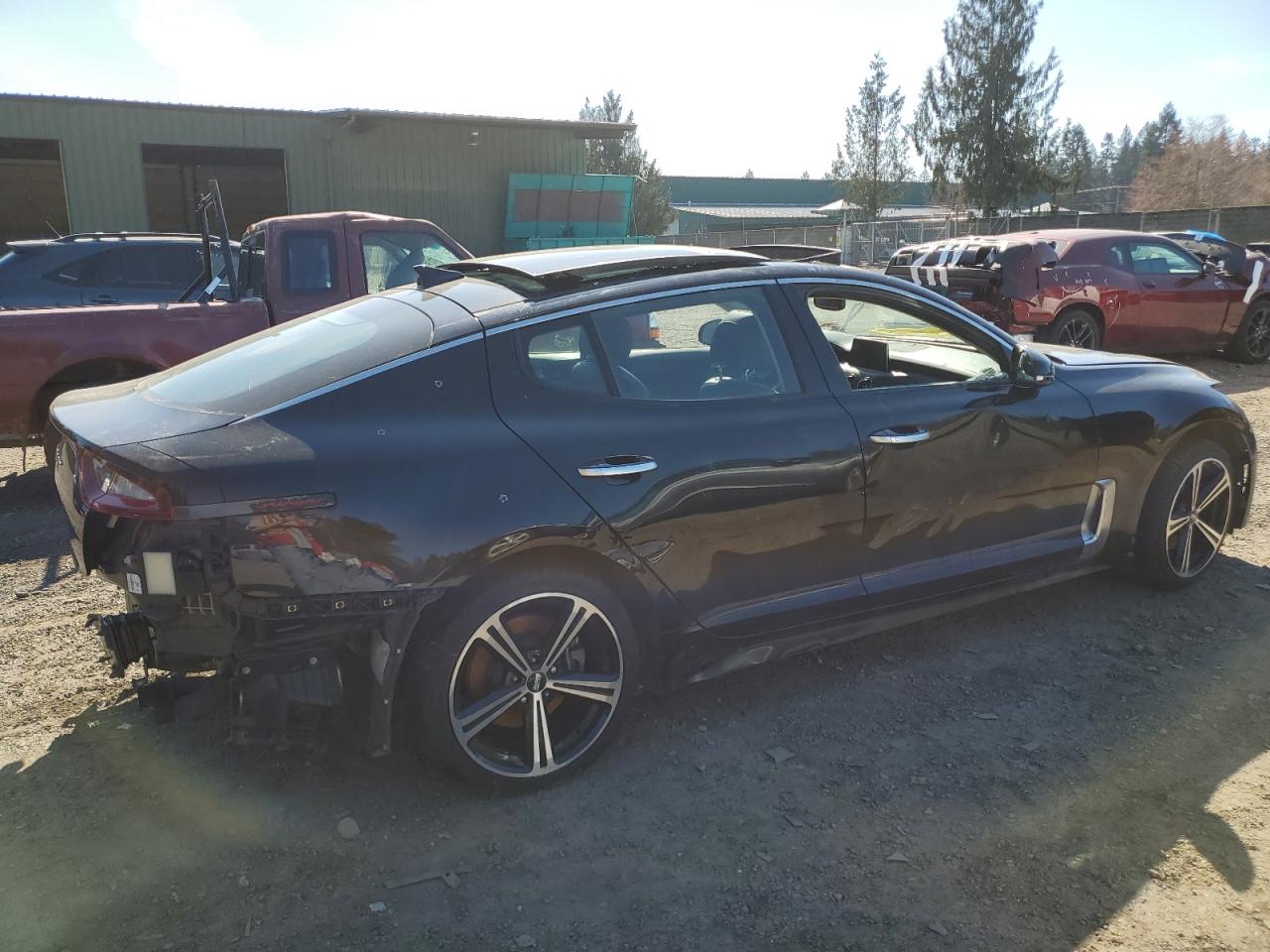 Photo 3 VIN: KNAE25LA1J6011375 - KIA STINGER 