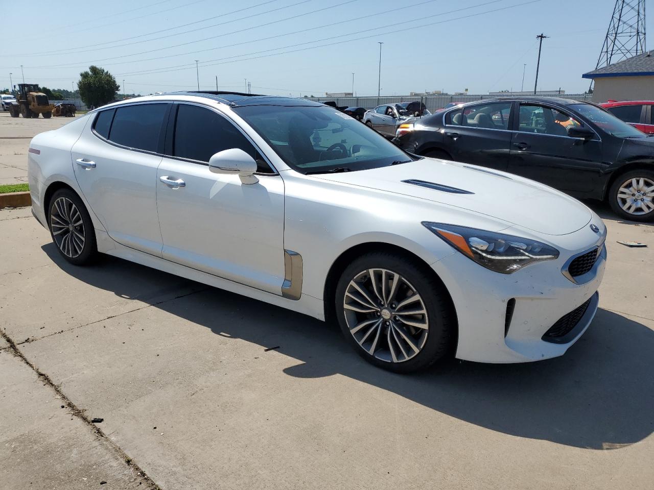 Photo 3 VIN: KNAE25LA4K6058501 - KIA STINGER 