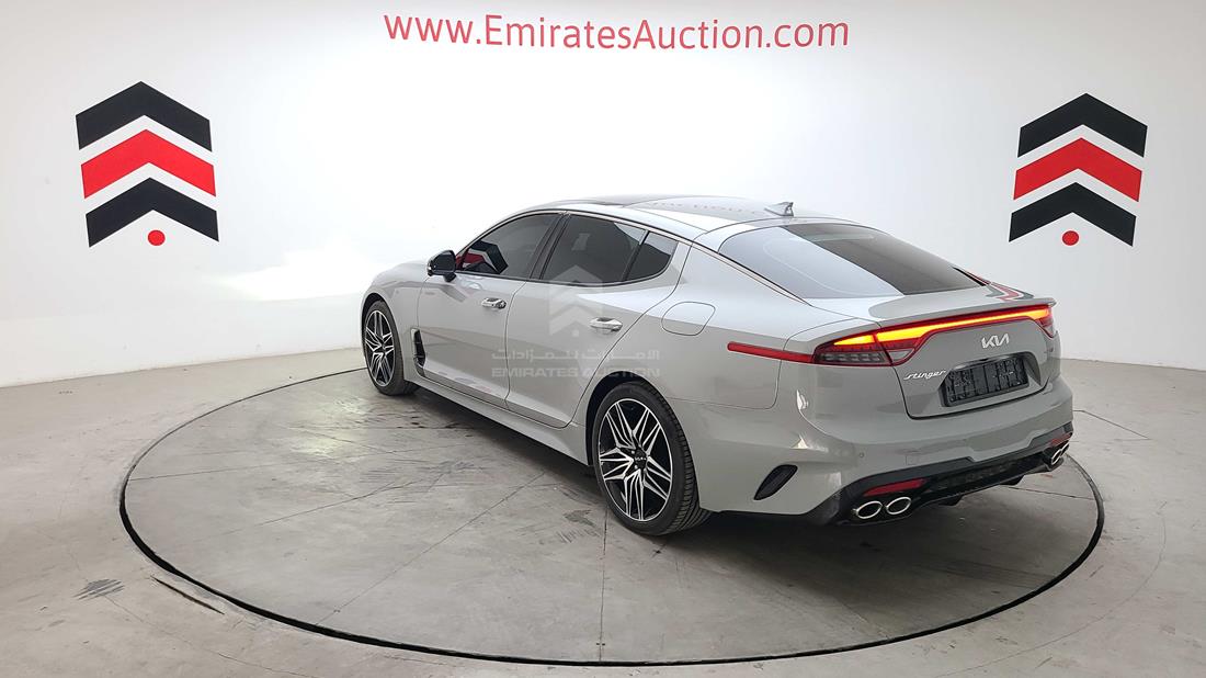 Photo 10 VIN: KNAE351A8N6122365 - KIA STINGER 