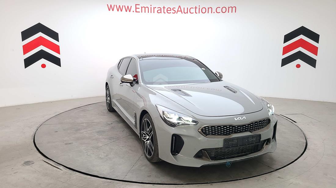 Photo 2 VIN: KNAE351A8N6122365 - KIA STINGER 