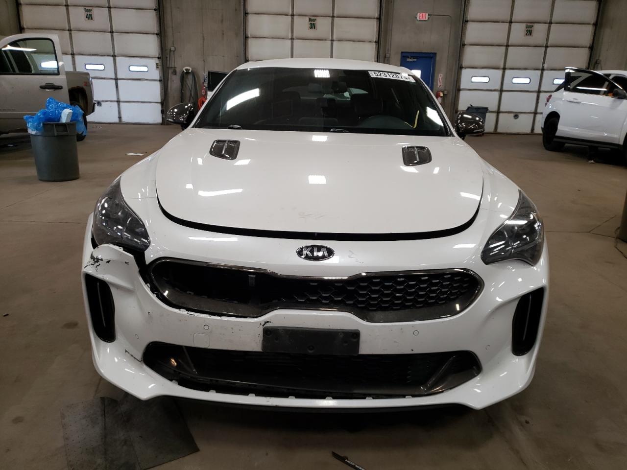 Photo 4 VIN: KNAE35LC0K6045212 - KIA STINGER 