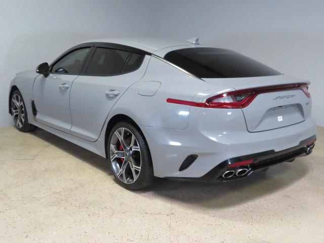 Photo 3 VIN: KNAE35LC6J6029773 - KIA STINGER GT 