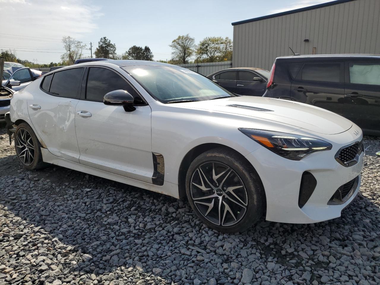 Photo 3 VIN: KNAE35LD2N6114026 - KIA STINGER 