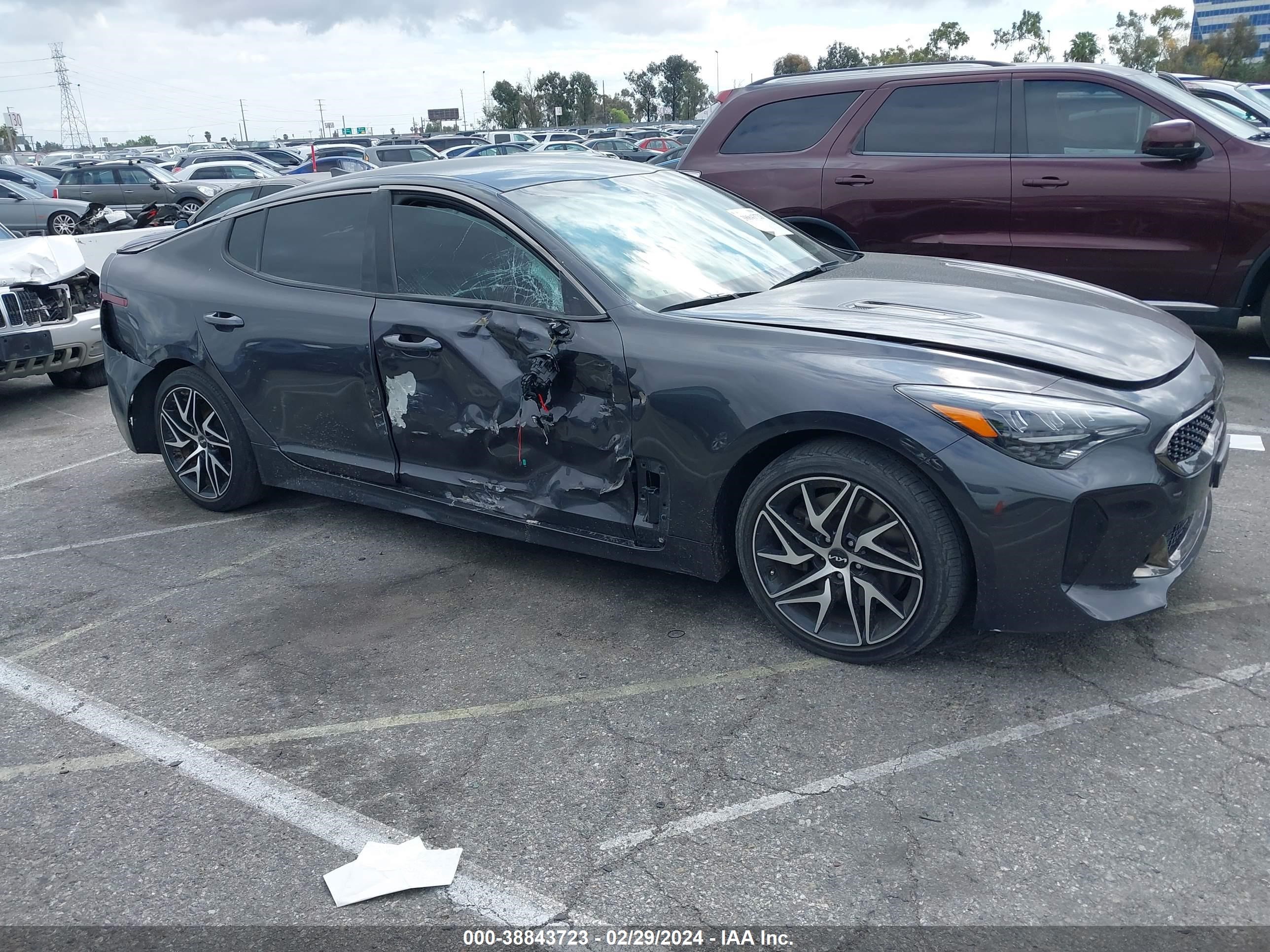 Photo 12 VIN: KNAE35LD4N6103383 - KIA STINGER 