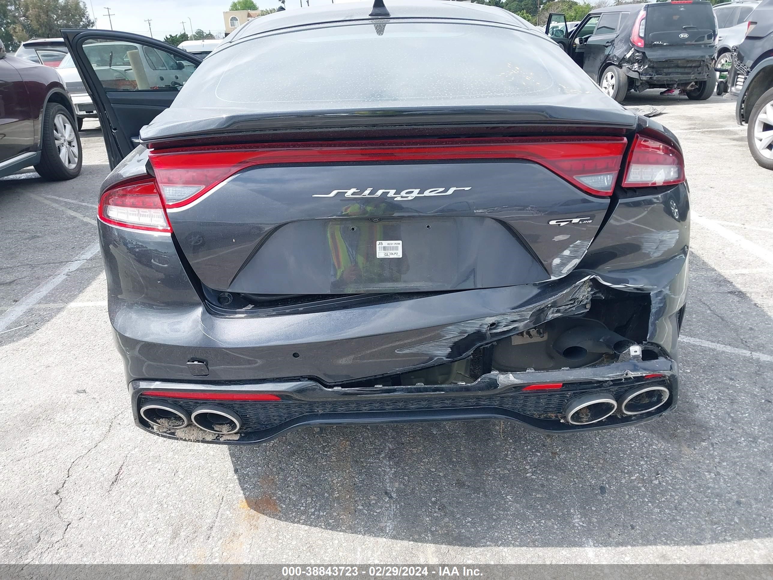 Photo 16 VIN: KNAE35LD4N6103383 - KIA STINGER 