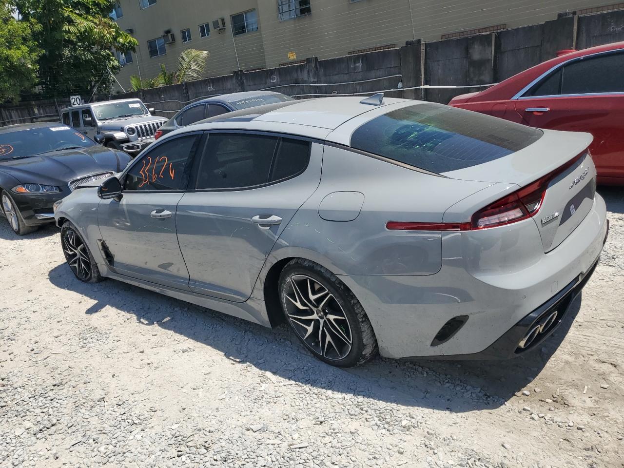 Photo 1 VIN: KNAE35LD7N6118251 - KIA STINGER 