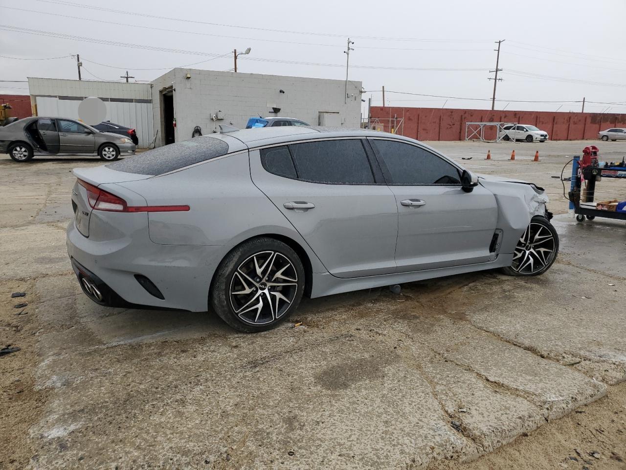 Photo 2 VIN: KNAE35LD8N6116007 - KIA STINGER 