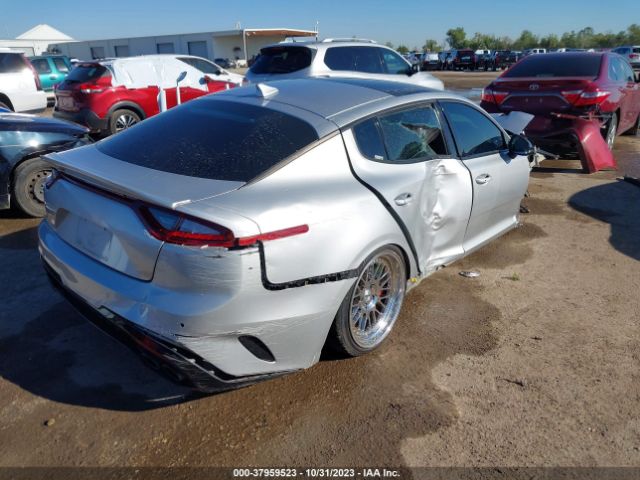 Photo 3 VIN: KNAE45LC2J6018122 - KIA STINGER 