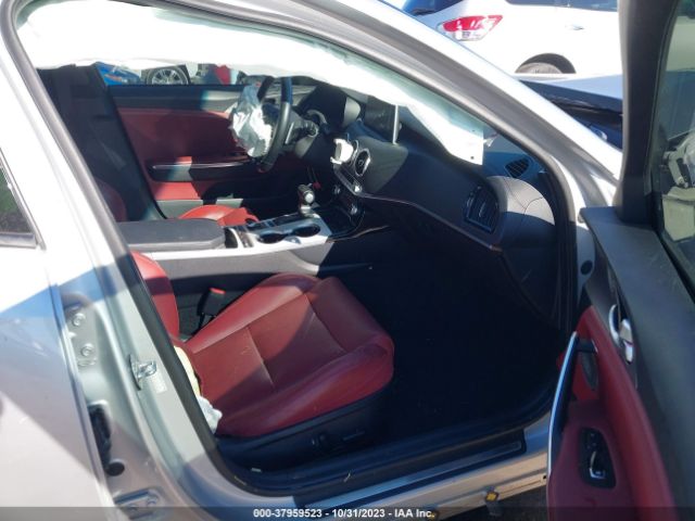 Photo 4 VIN: KNAE45LC2J6018122 - KIA STINGER 