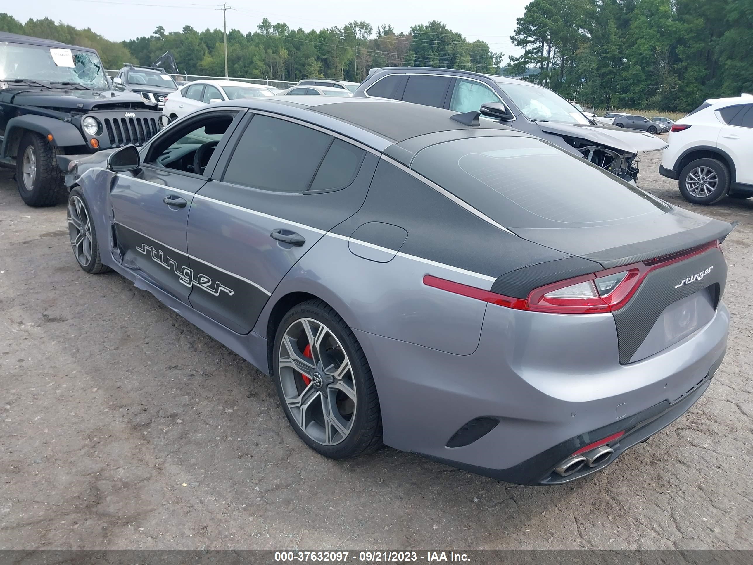 Photo 13 VIN: KNAE45LC2K6059786 - KIA STINGER 