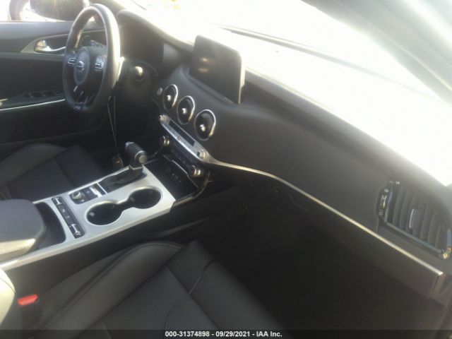 Photo 4 VIN: KNAE45LC4M6088600 - KIA STINGER 