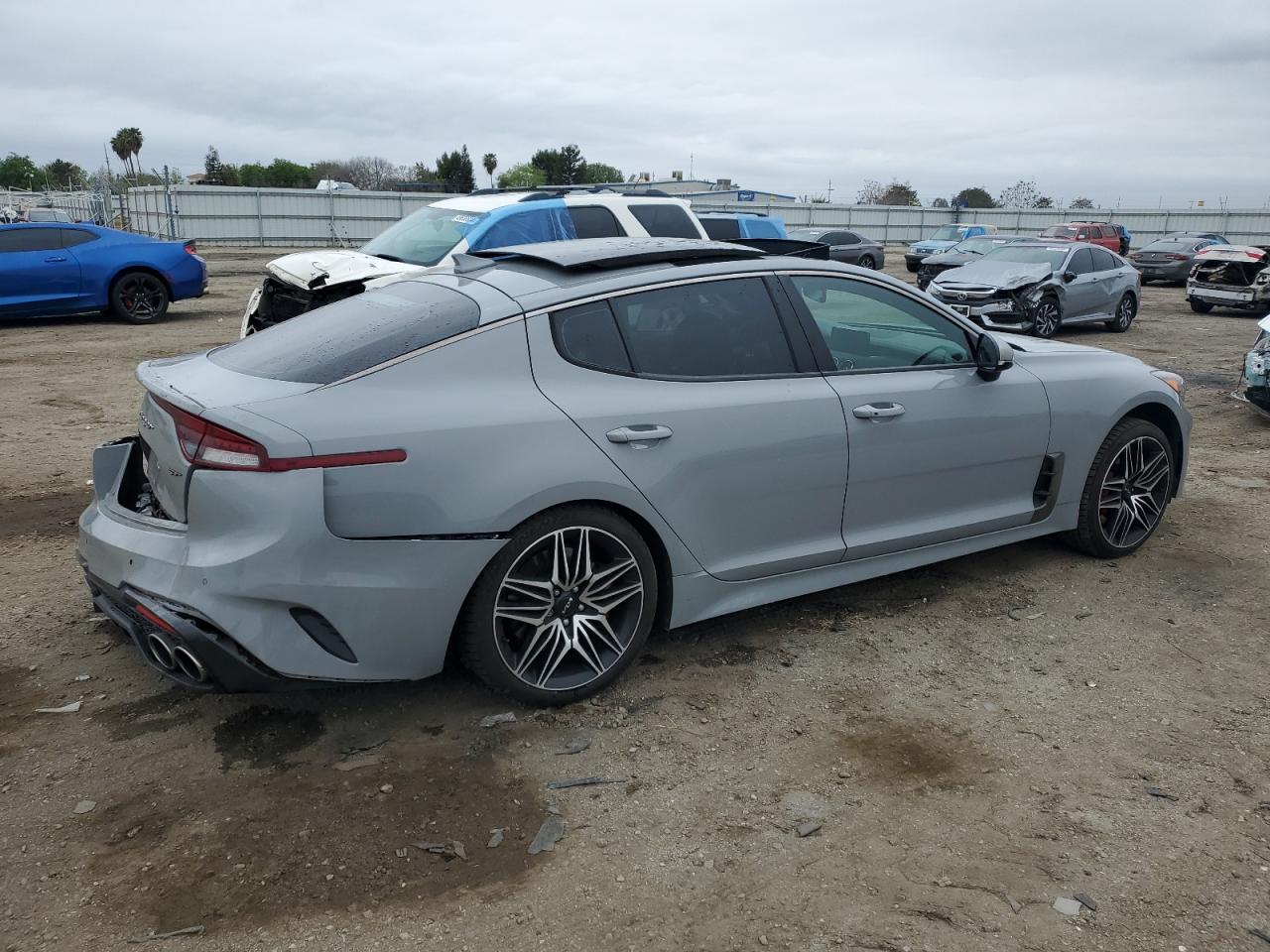 Photo 2 VIN: KNAE45LC7N6104855 - KIA STINGER 