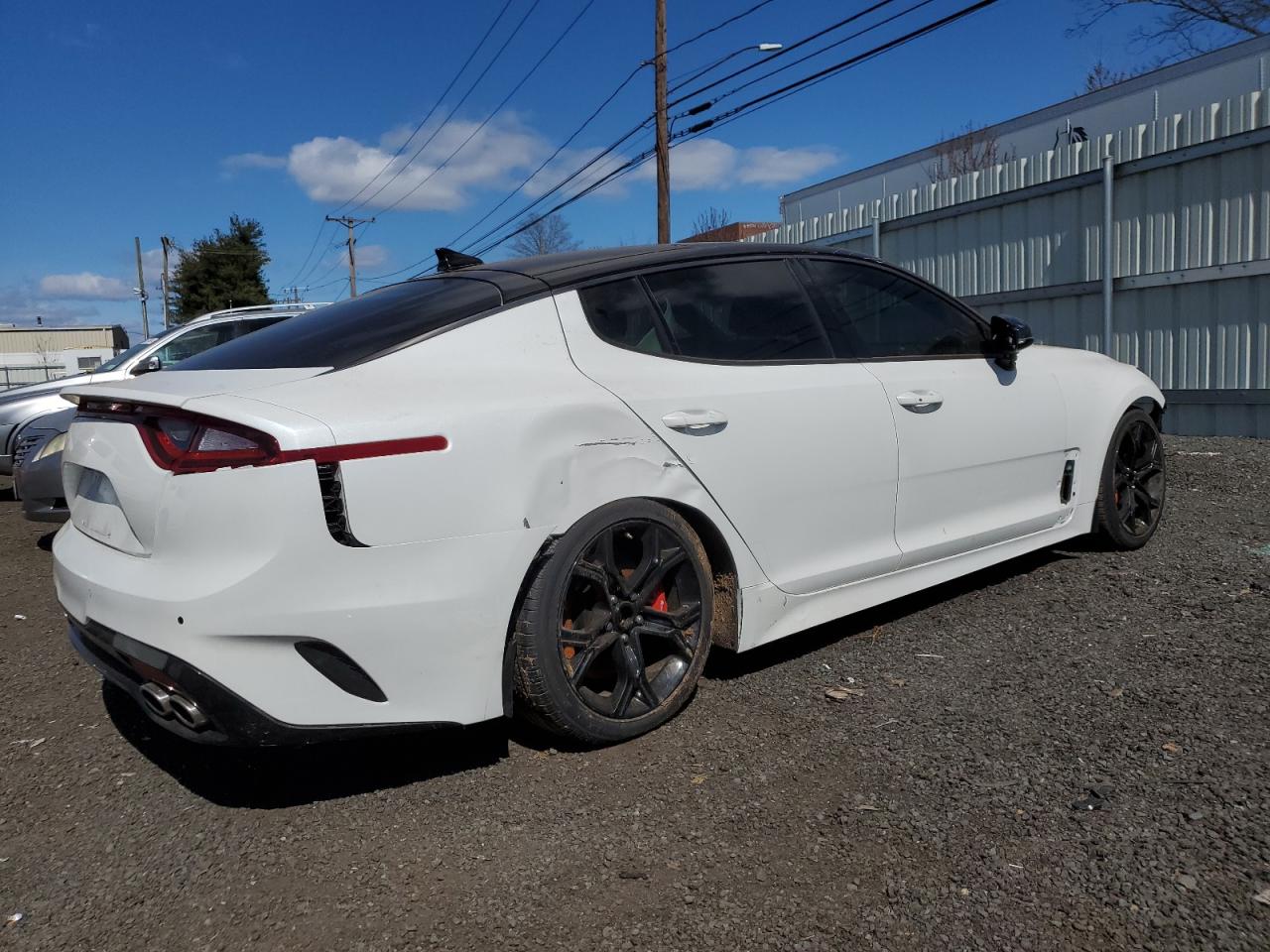 Photo 2 VIN: KNAE45LC8M6087918 - KIA STINGER 