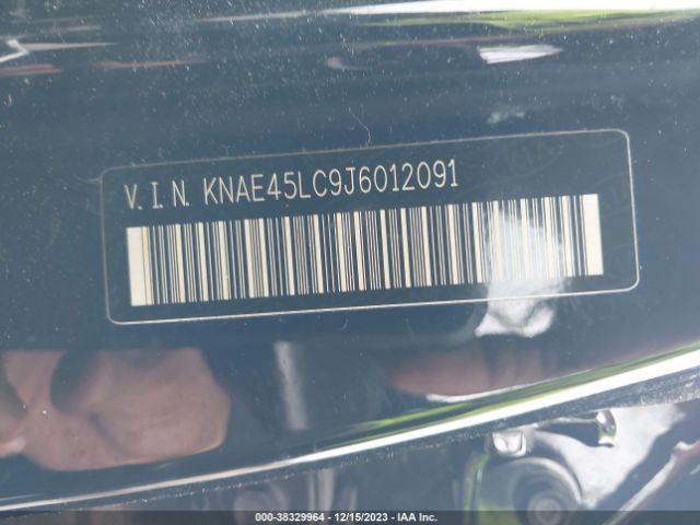 Photo 8 VIN: KNAE45LC9J6012091 - KIA STINGER 