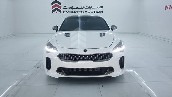 Photo 0 VIN: KNAE551C9J6008302 - KIA STINGER 