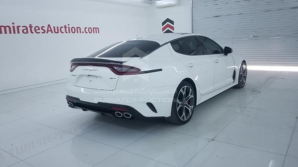 Photo 8 VIN: KNAE551C9J6008302 - KIA STINGER 