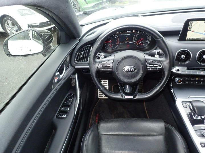 Photo 20 VIN: KNAE551CDK6057556 - KIA STINGER 