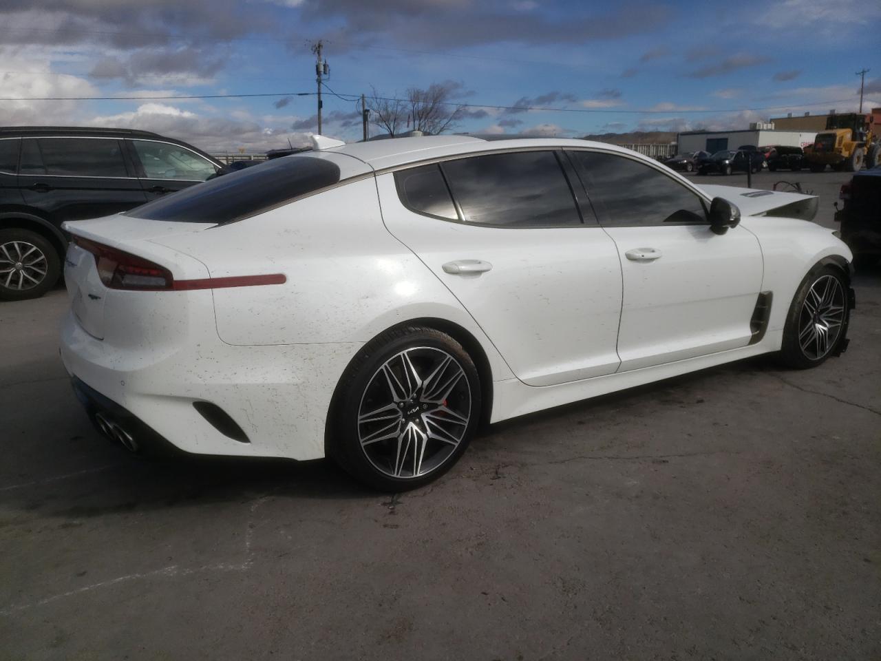 Photo 2 VIN: KNAE55LC1N6104573 - KIA STINGER 