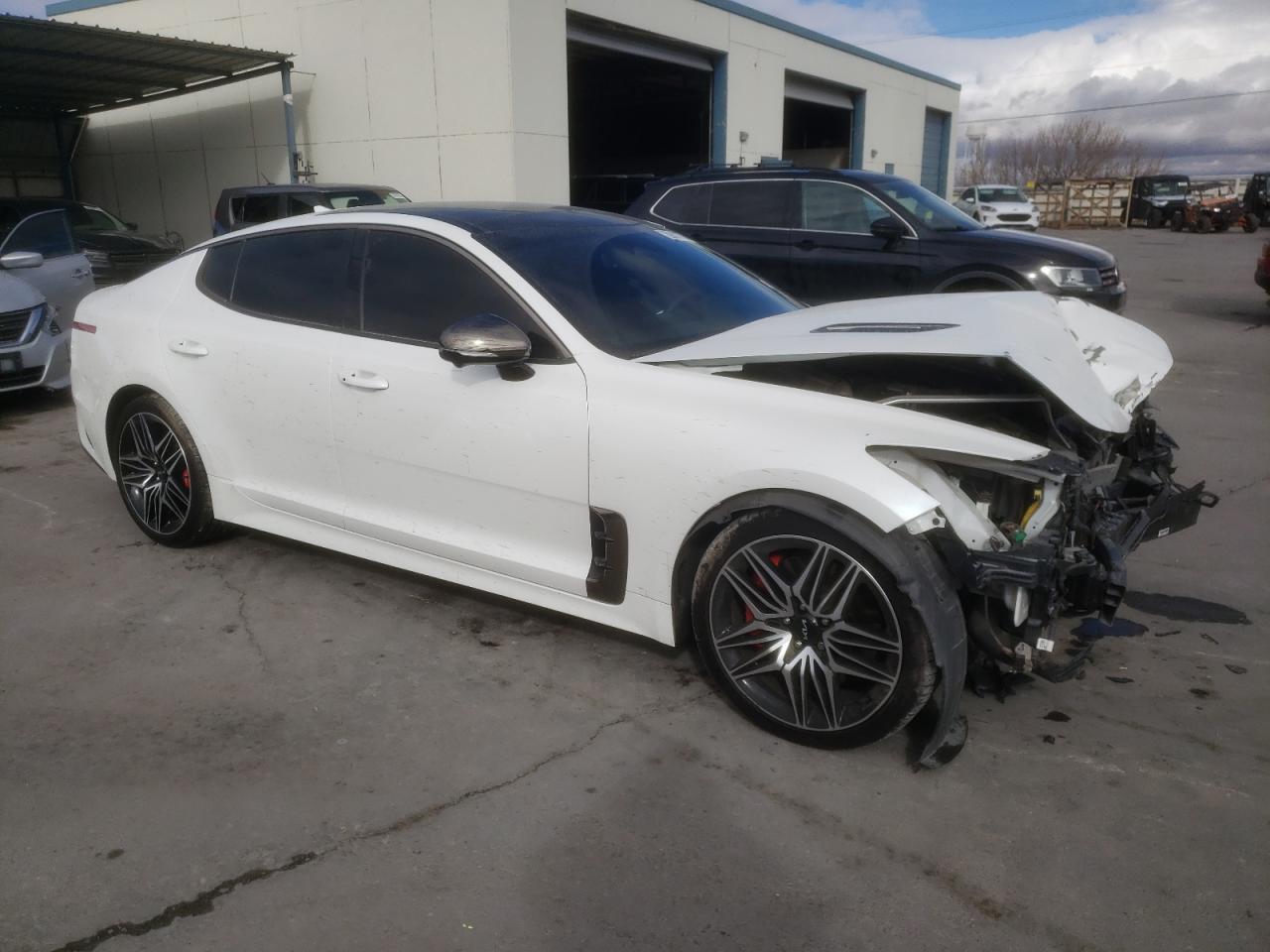 Photo 3 VIN: KNAE55LC1N6104573 - KIA STINGER 