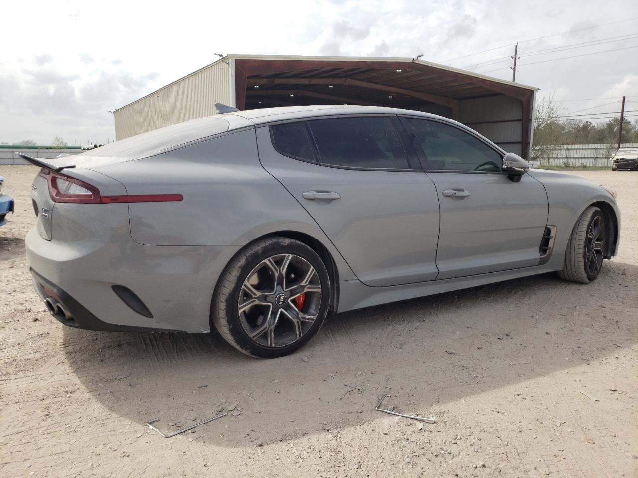 Photo 2 VIN: KNAE55LC4K6067708 - KIA STINGER 