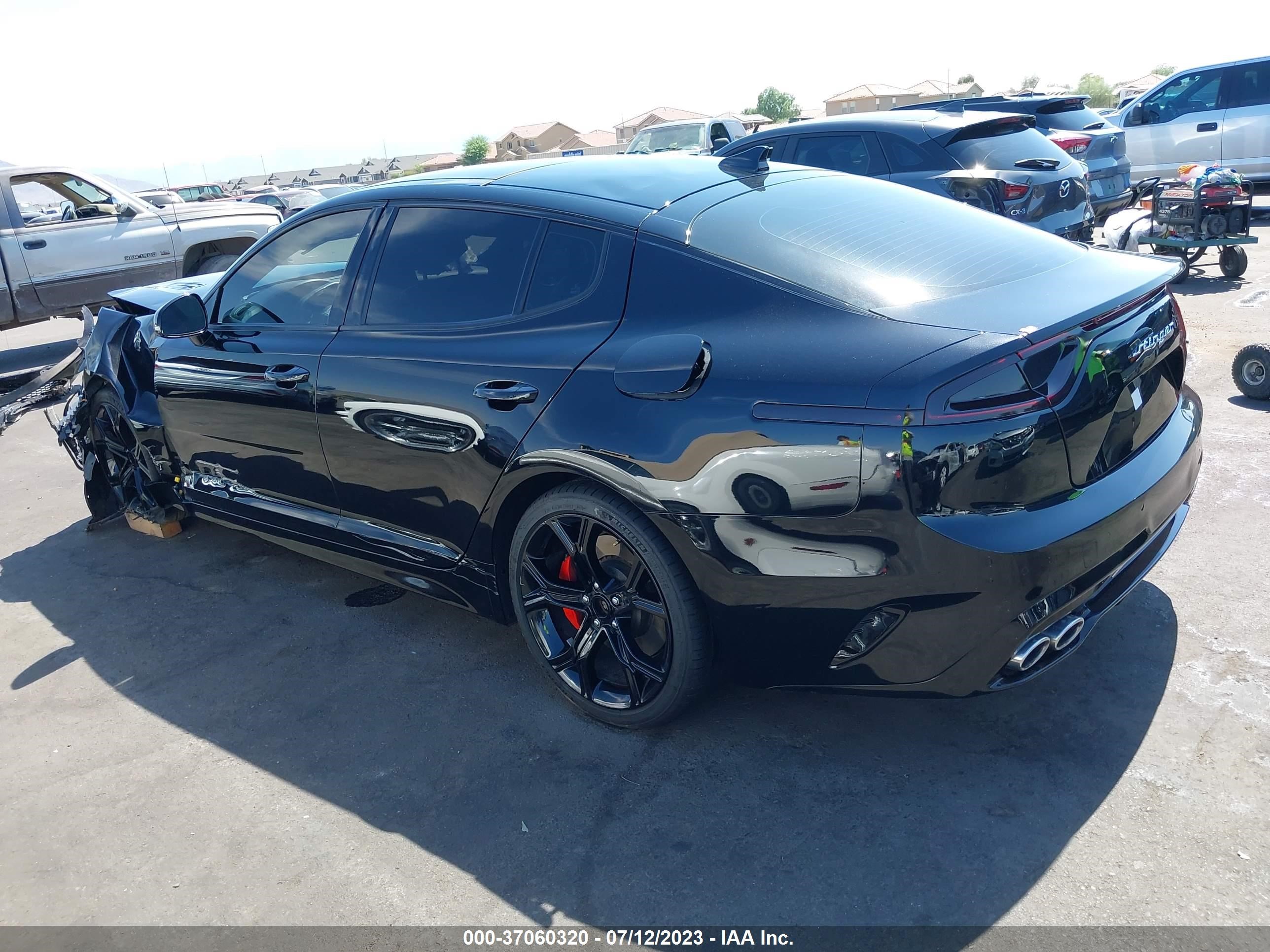 Photo 2 VIN: KNAE55LC4L6083909 - KIA STINGER GT 