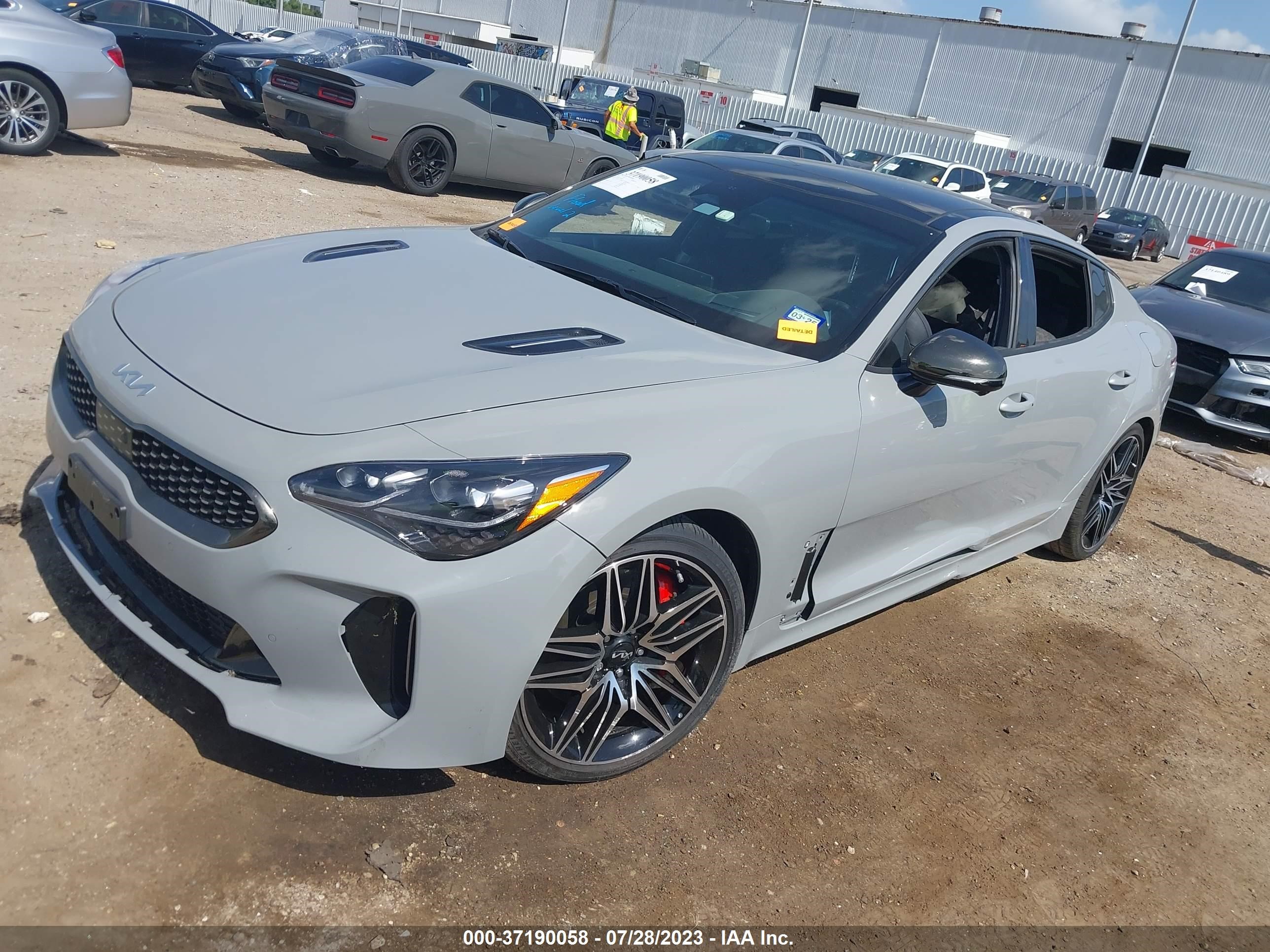 Photo 1 VIN: KNAE55LC8P6129943 - KIA STINGER 