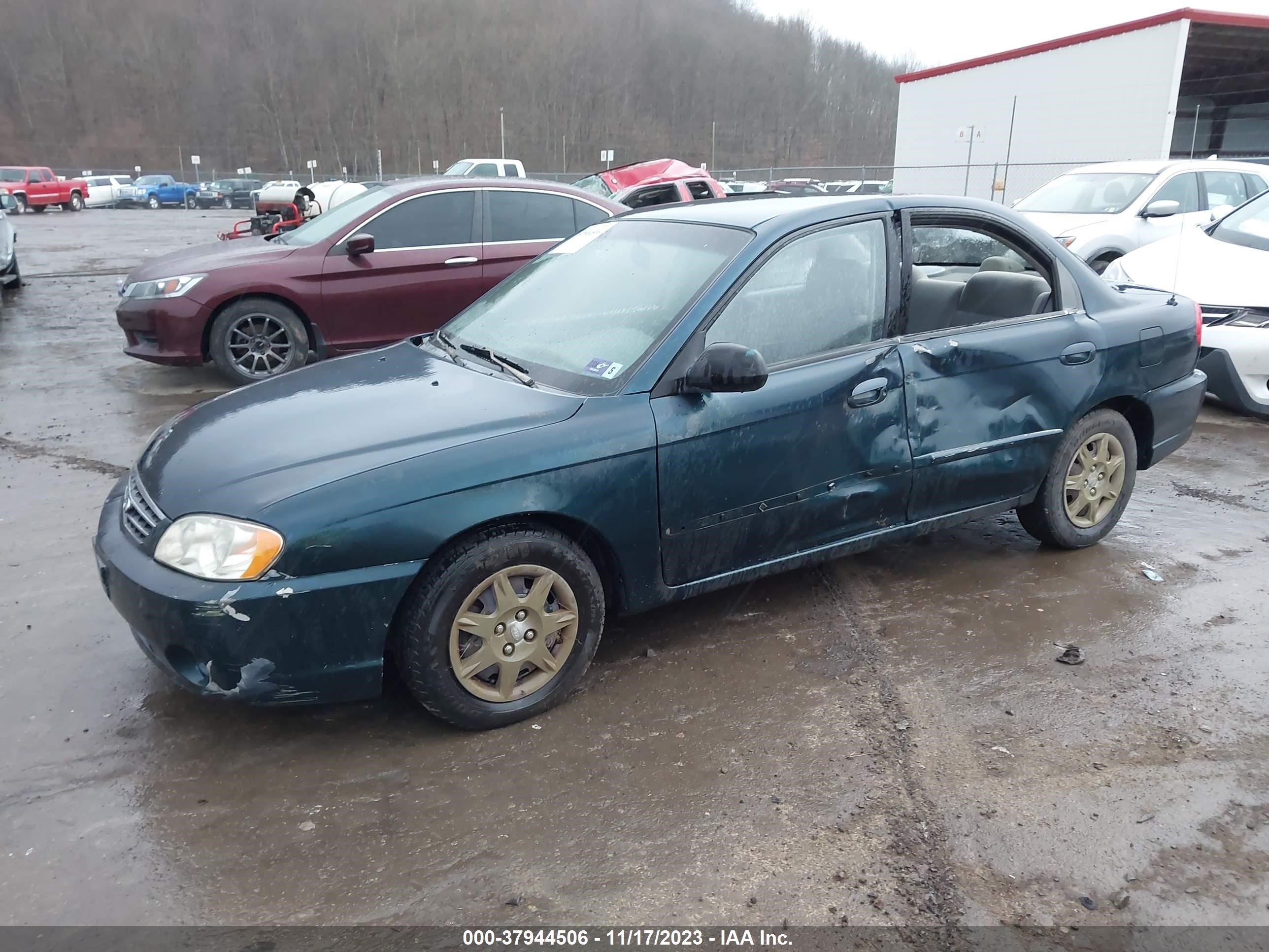 Photo 1 VIN: KNAFB121625138581 - KIA SPECTRA 