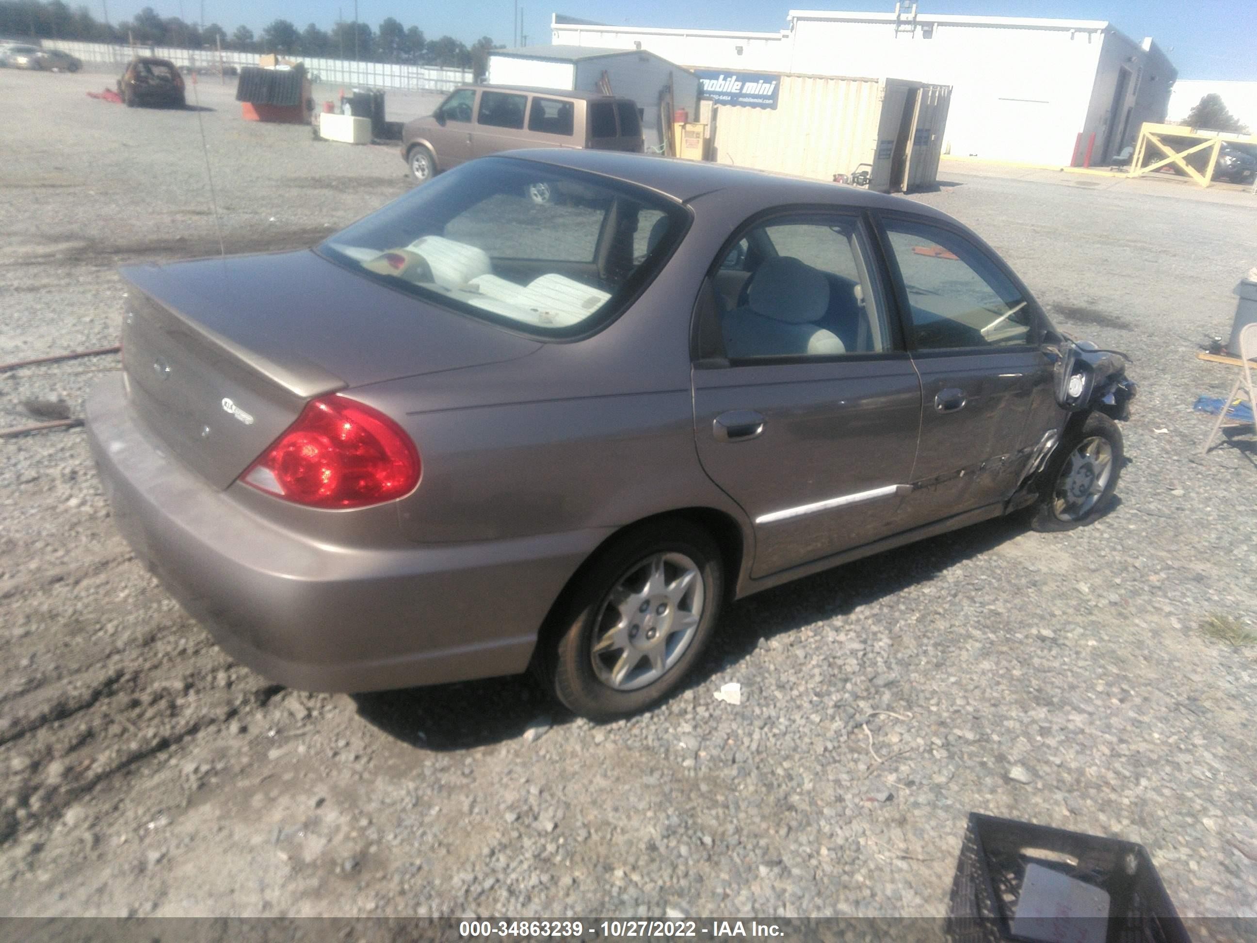 Photo 3 VIN: KNAFB121745313603 - KIA SPECTRA 