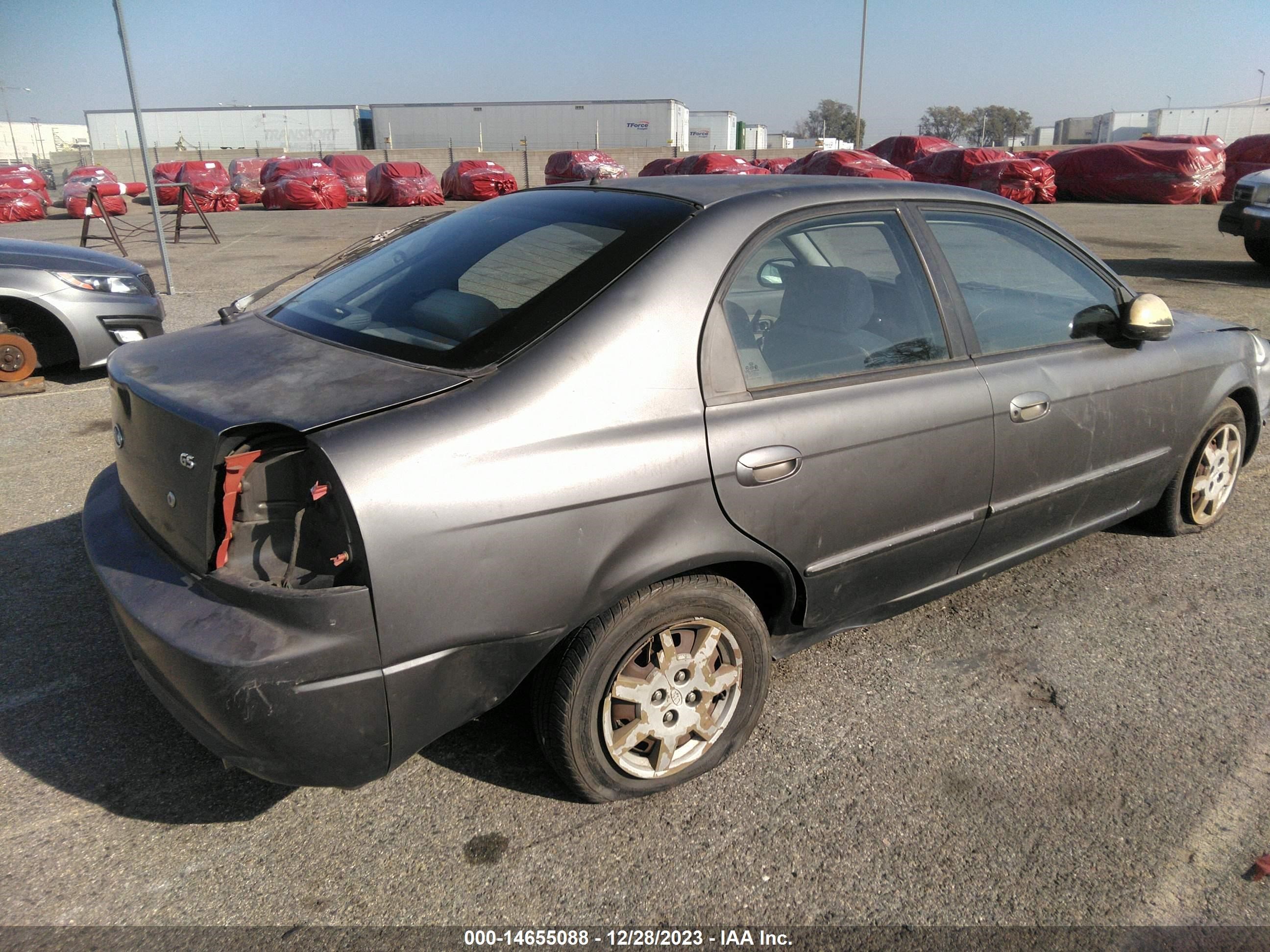 Photo 3 VIN: KNAFB161435119314 - KIA SPECTRA 