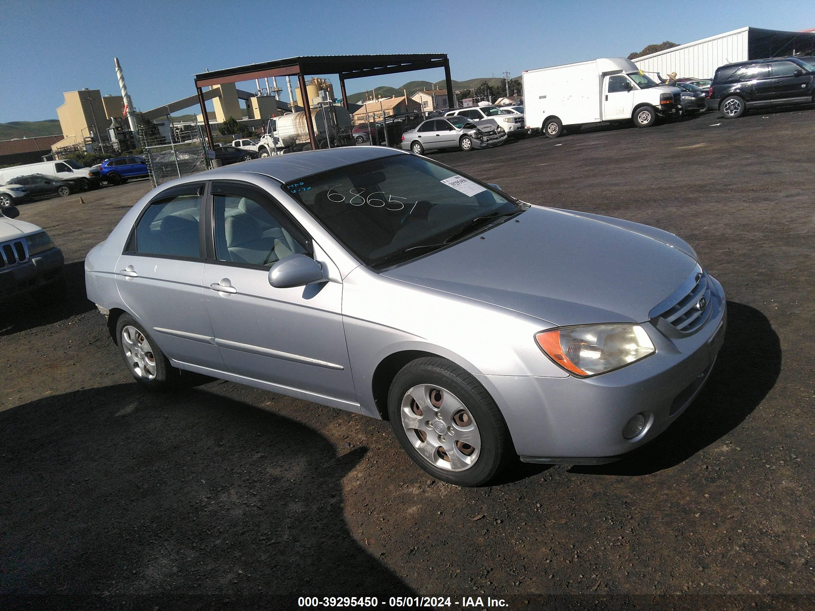 Photo 0 VIN: KNAFE121045042665 - KIA SPECTRA 