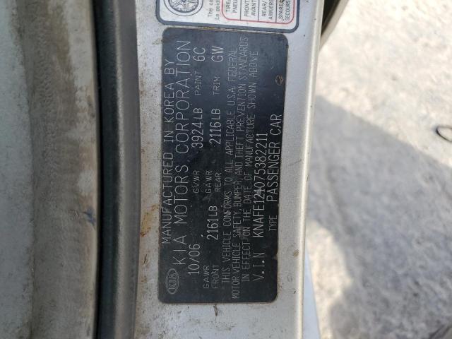 Photo 11 VIN: KNAFE121075382211 - KIA SPECTRA EX 