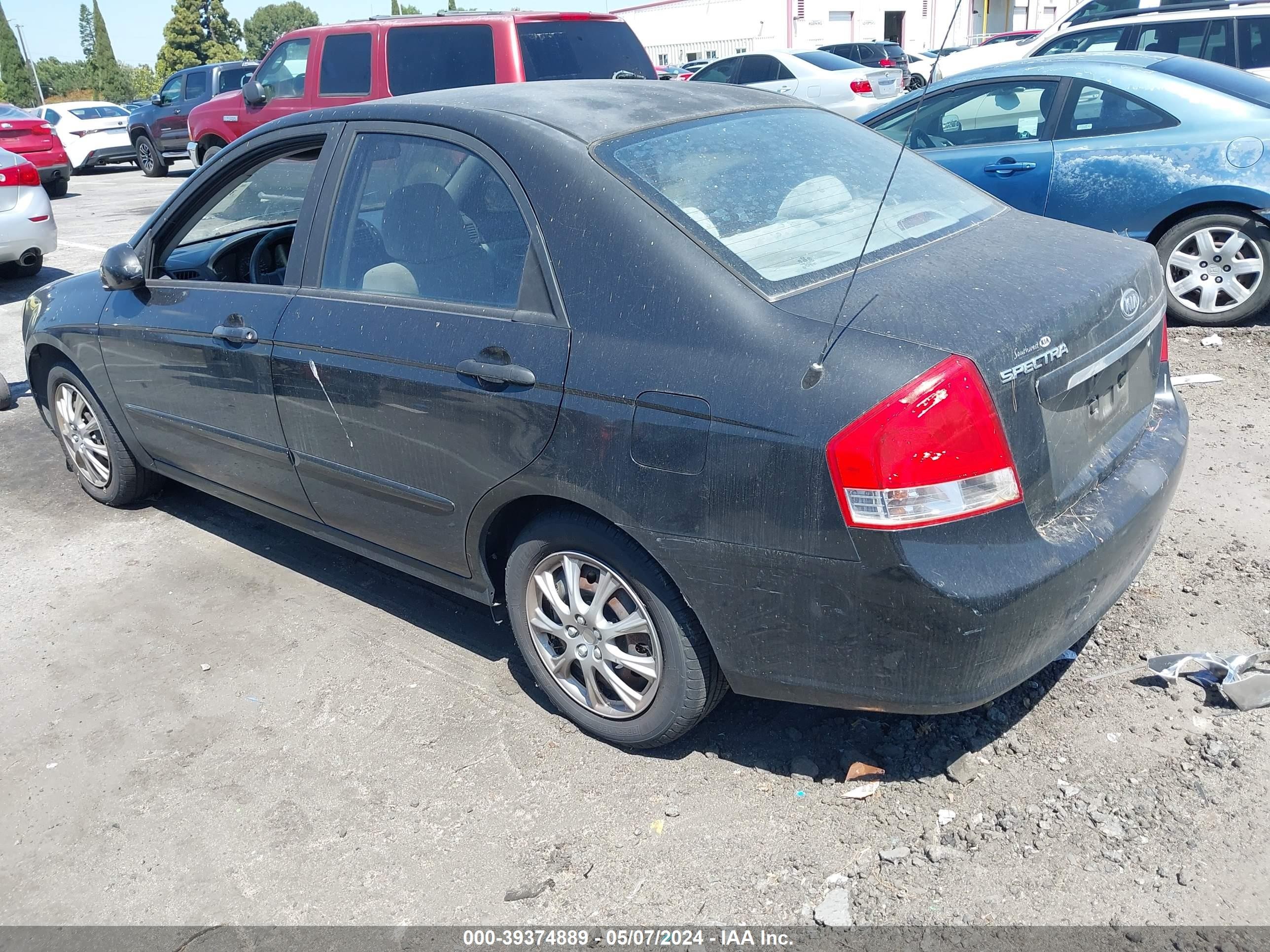 Photo 2 VIN: KNAFE121085502705 - KIA SPECTRA 