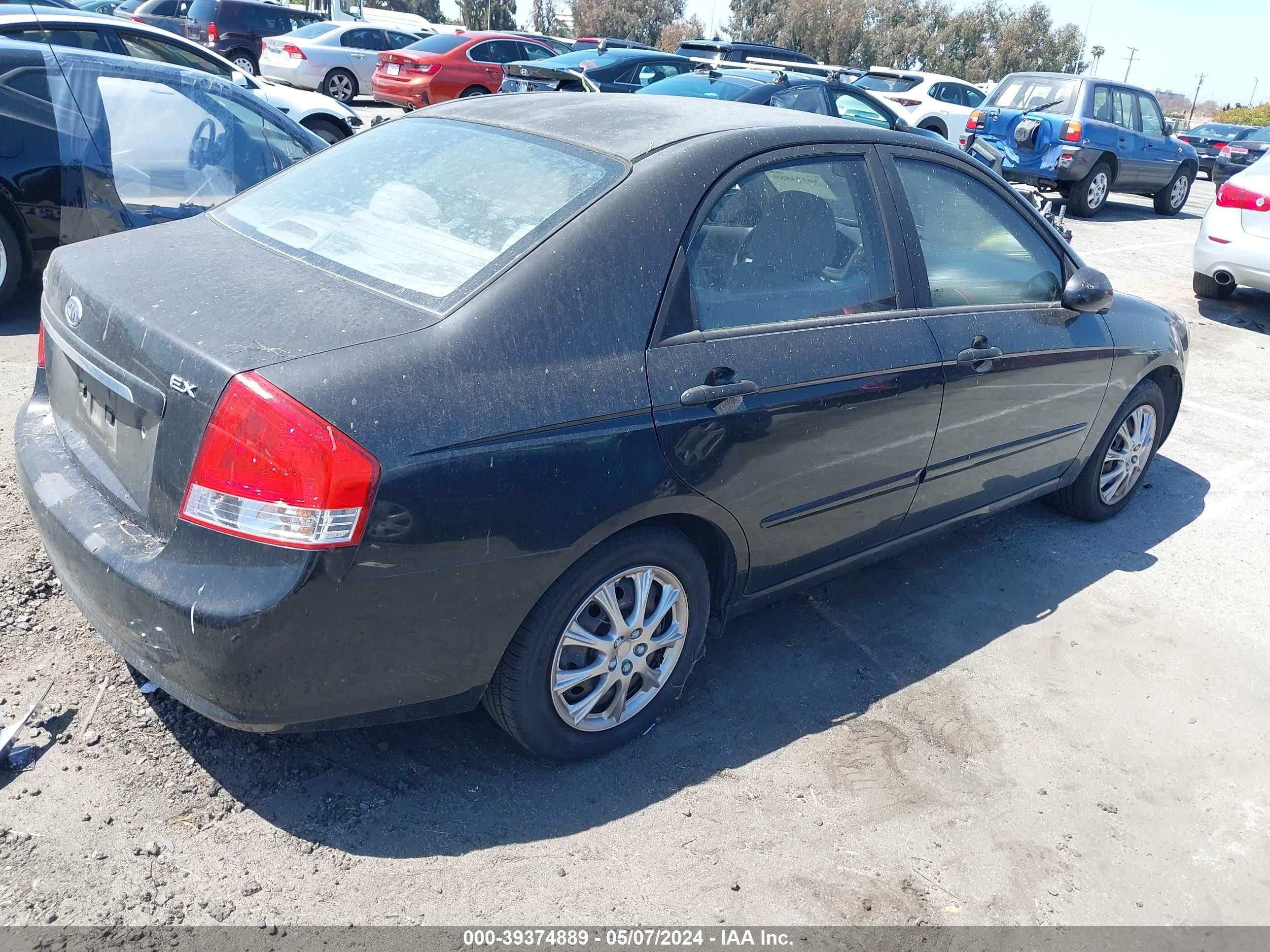 Photo 3 VIN: KNAFE121085502705 - KIA SPECTRA 