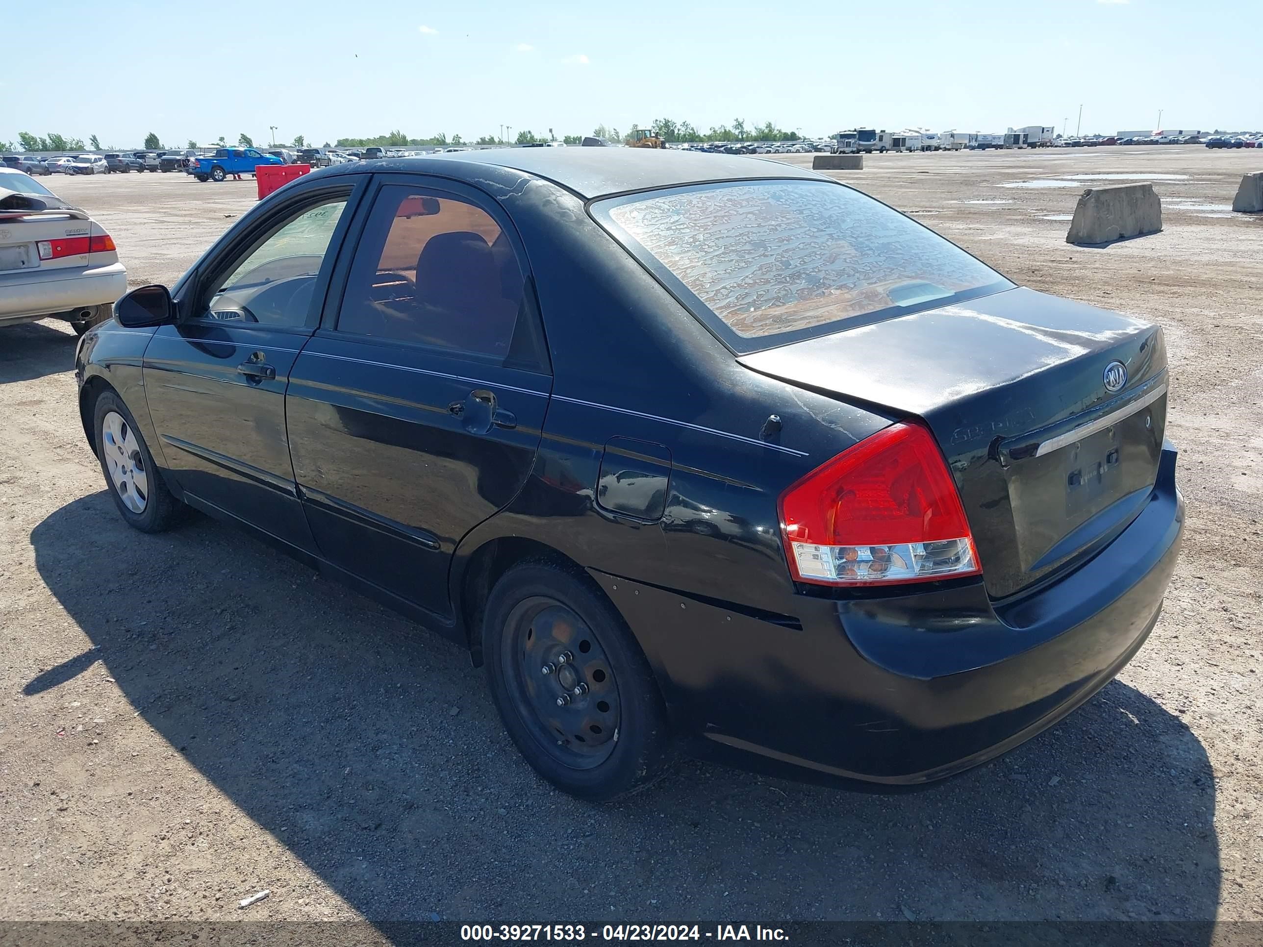 Photo 2 VIN: KNAFE121285499404 - KIA SPECTRA 