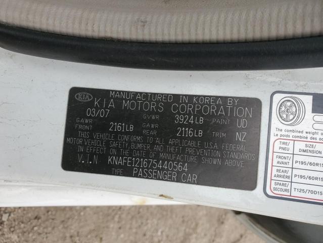 Photo 11 VIN: KNAFE121675440564 - KIA SPECTRA EX 