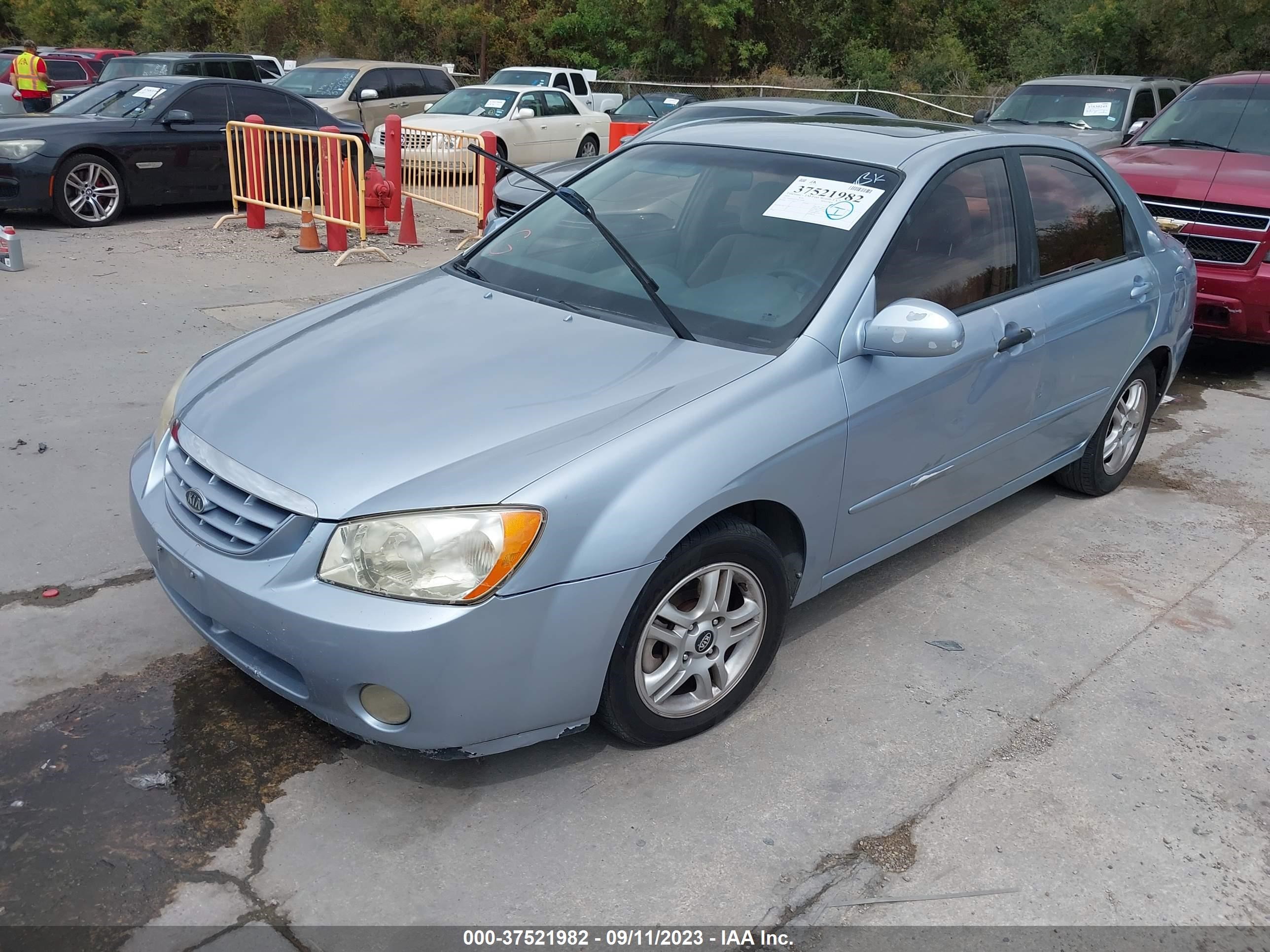 Photo 1 VIN: KNAFE121755156406 - KIA SPECTRA 