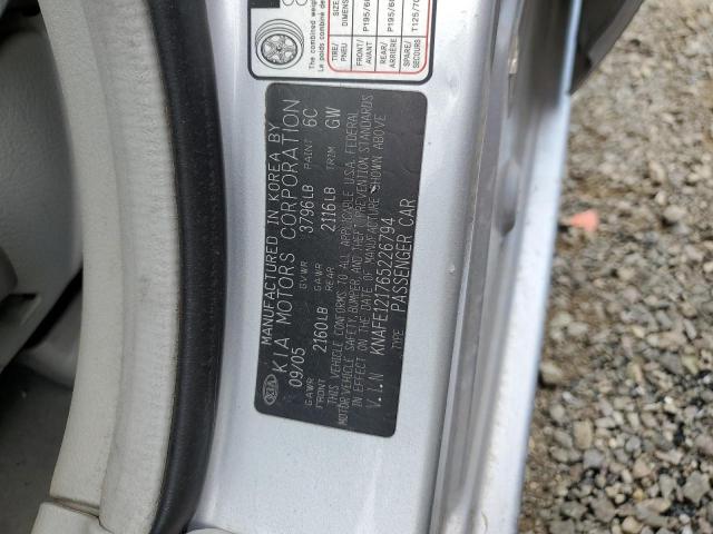 Photo 11 VIN: KNAFE121765226794 - KIA SPECTRA LX 