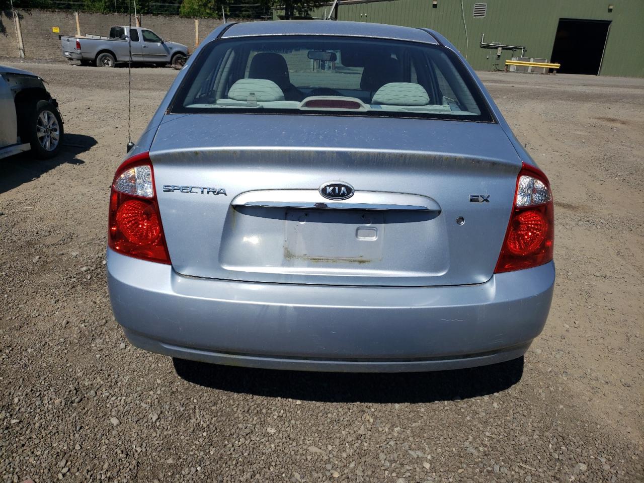 Photo 5 VIN: KNAFE121765277633 - KIA SPECTRA 