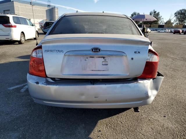 Photo 5 VIN: KNAFE121765310775 - KIA SPECTRA LX 