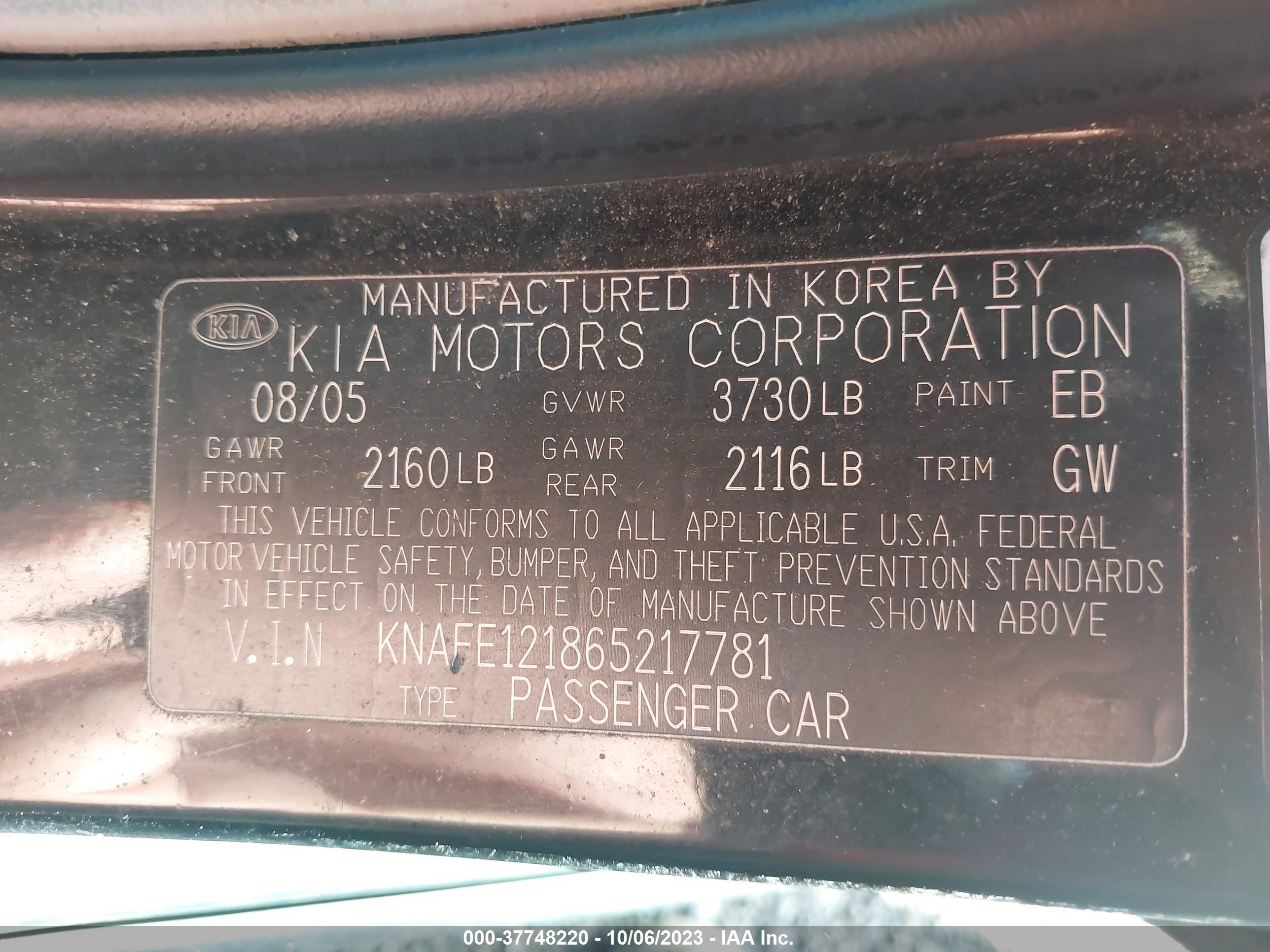 Photo 8 VIN: KNAFE121865217781 - KIA SPECTRA 