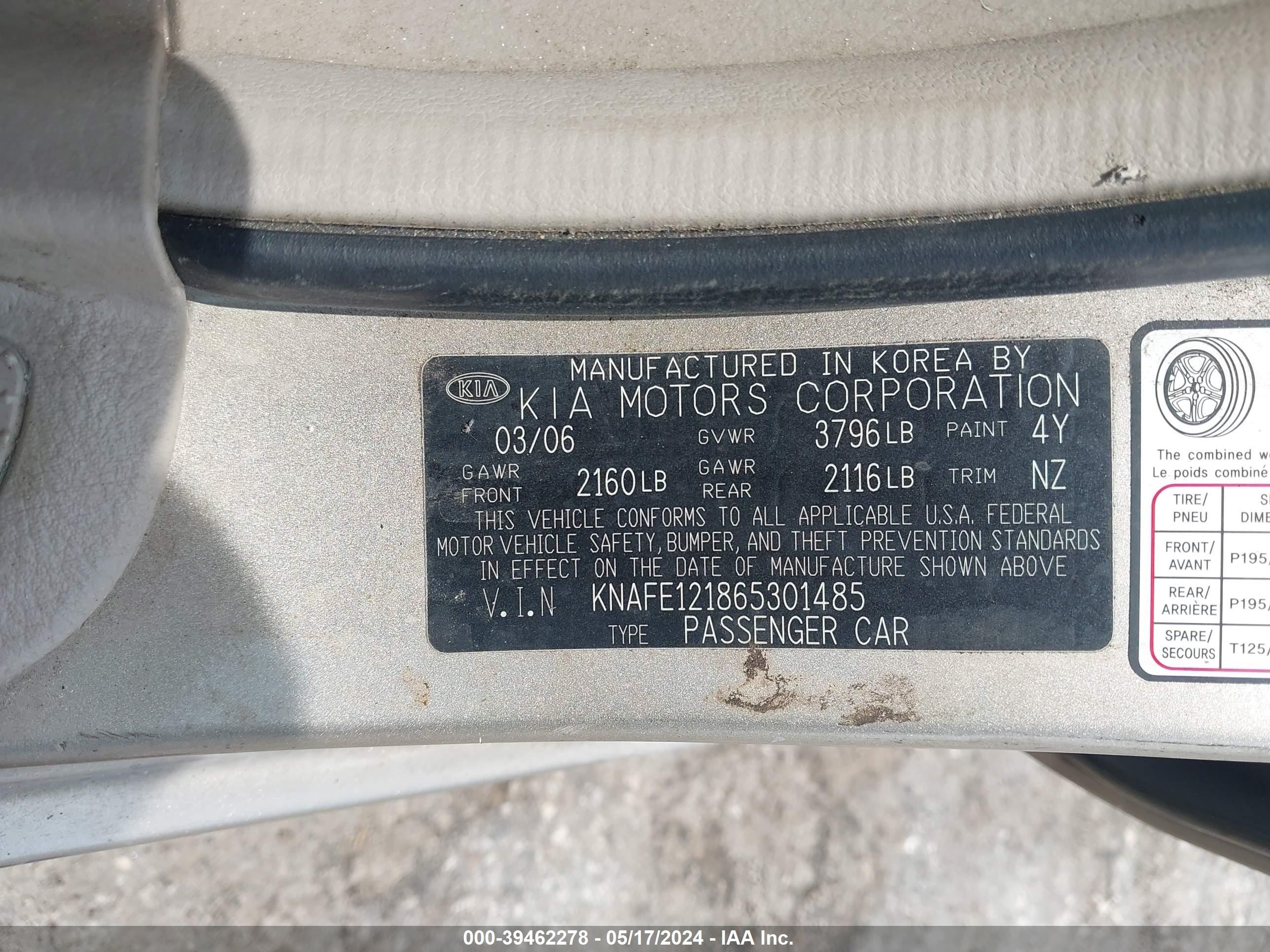 Photo 8 VIN: KNAFE121865301485 - KIA SPECTRA 