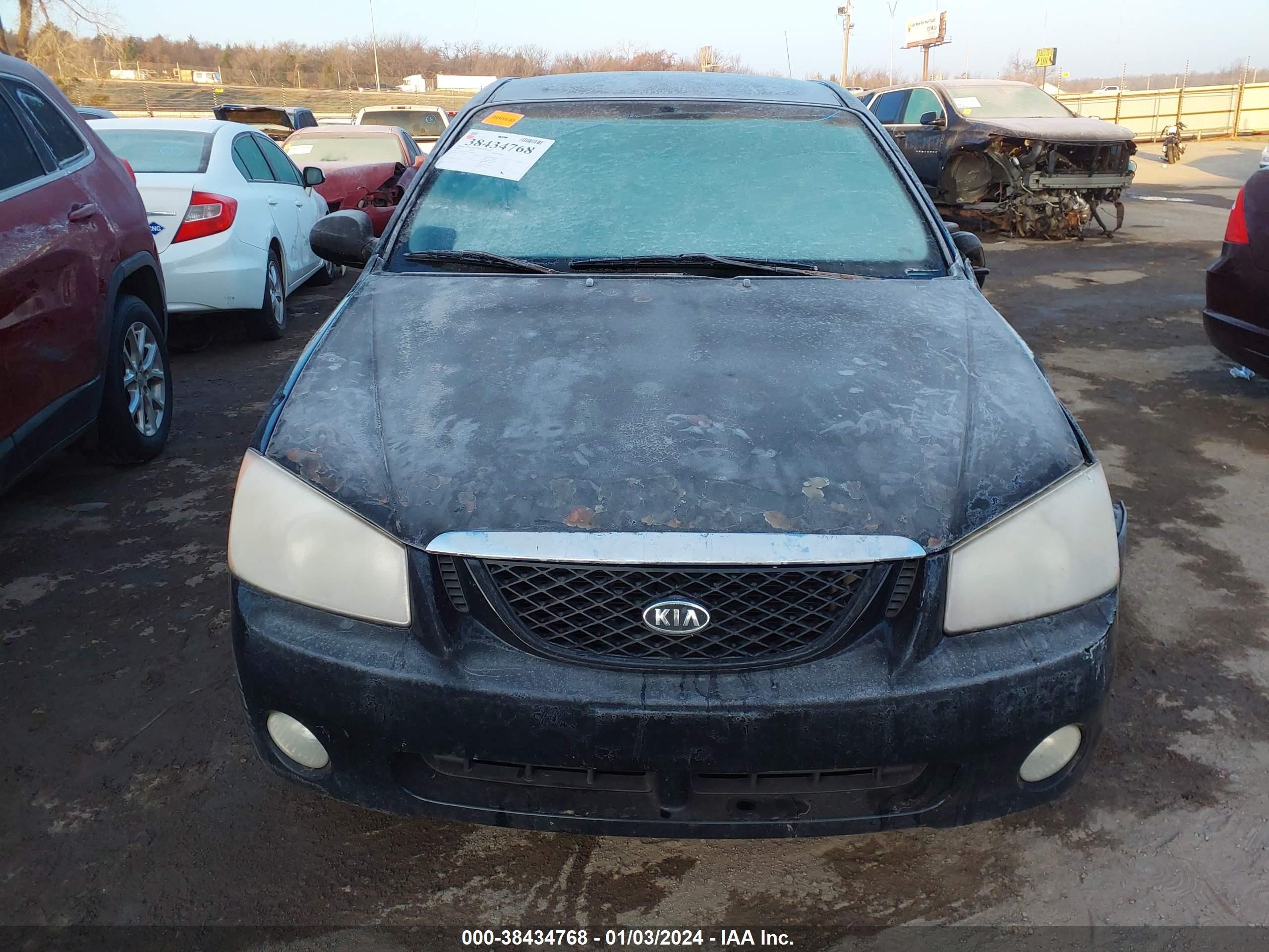 Photo 11 VIN: KNAFE121965294630 - KIA SPECTRA 