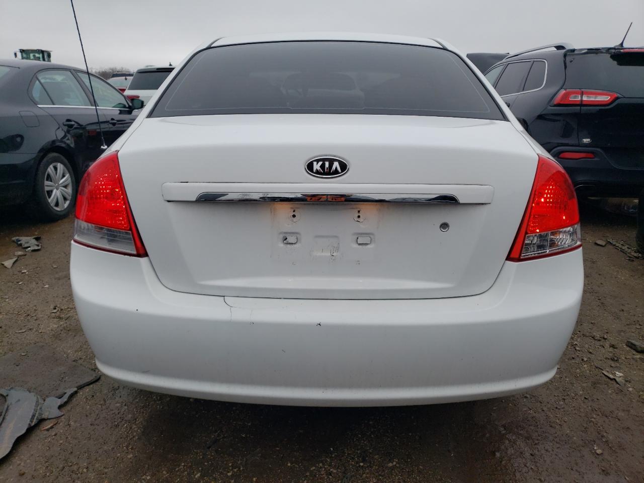 Photo 5 VIN: KNAFE121985541938 - KIA SPECTRA 