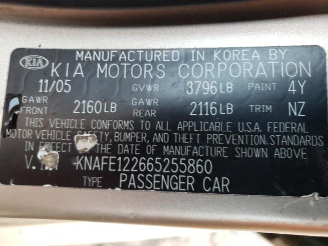 Photo 11 VIN: KNAFE122665255860 - KIA SPECTRA 