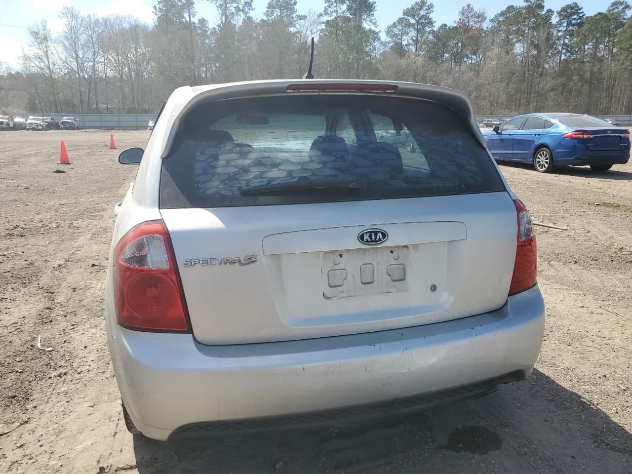 Photo 5 VIN: KNAFE161085010783 - KIA SPECTRA 