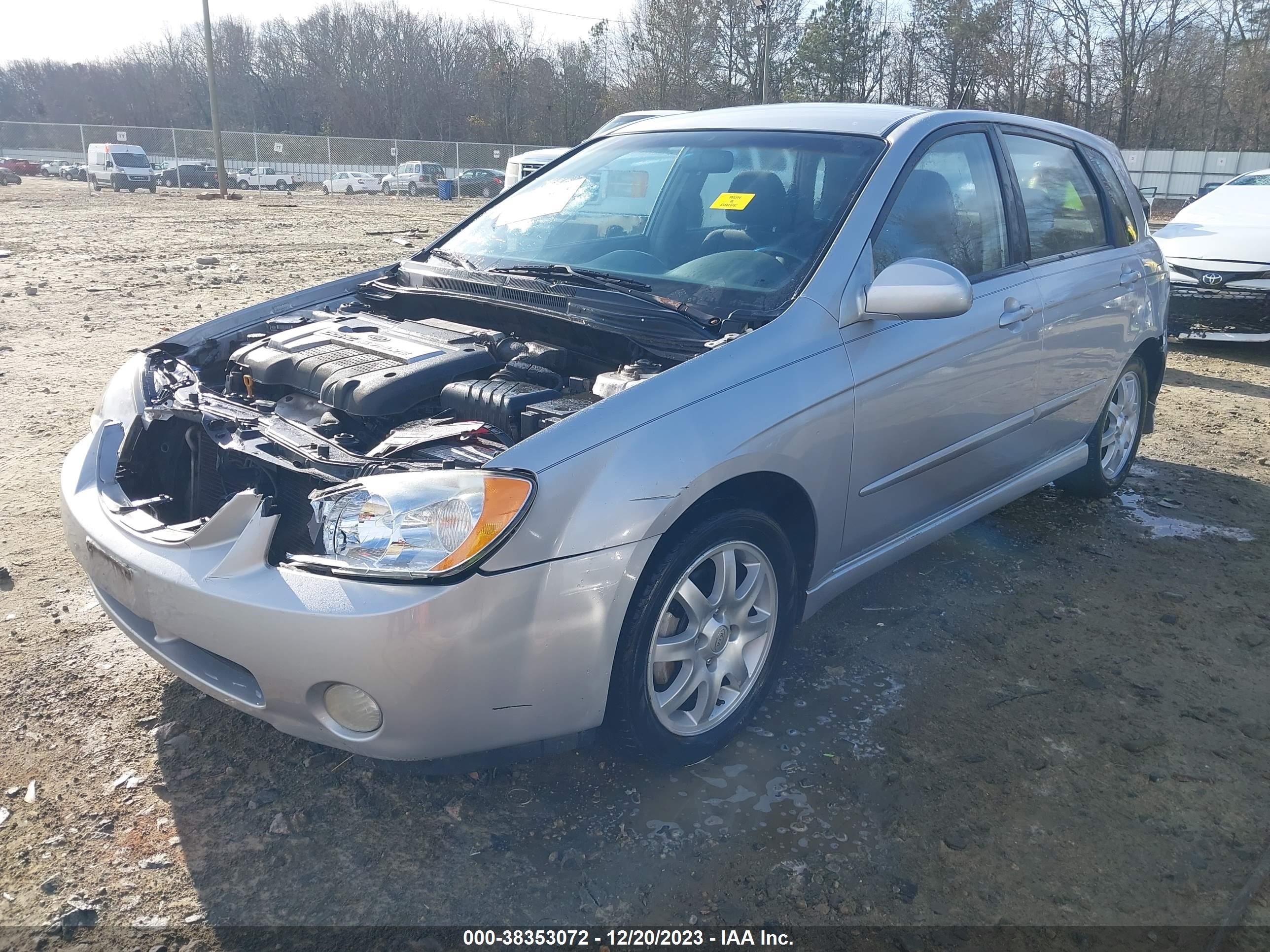 Photo 1 VIN: KNAFE161865230847 - KIA SPECTRA 