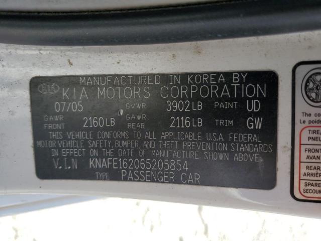 Photo 11 VIN: KNAFE162065205854 - KIA SPECTRA 