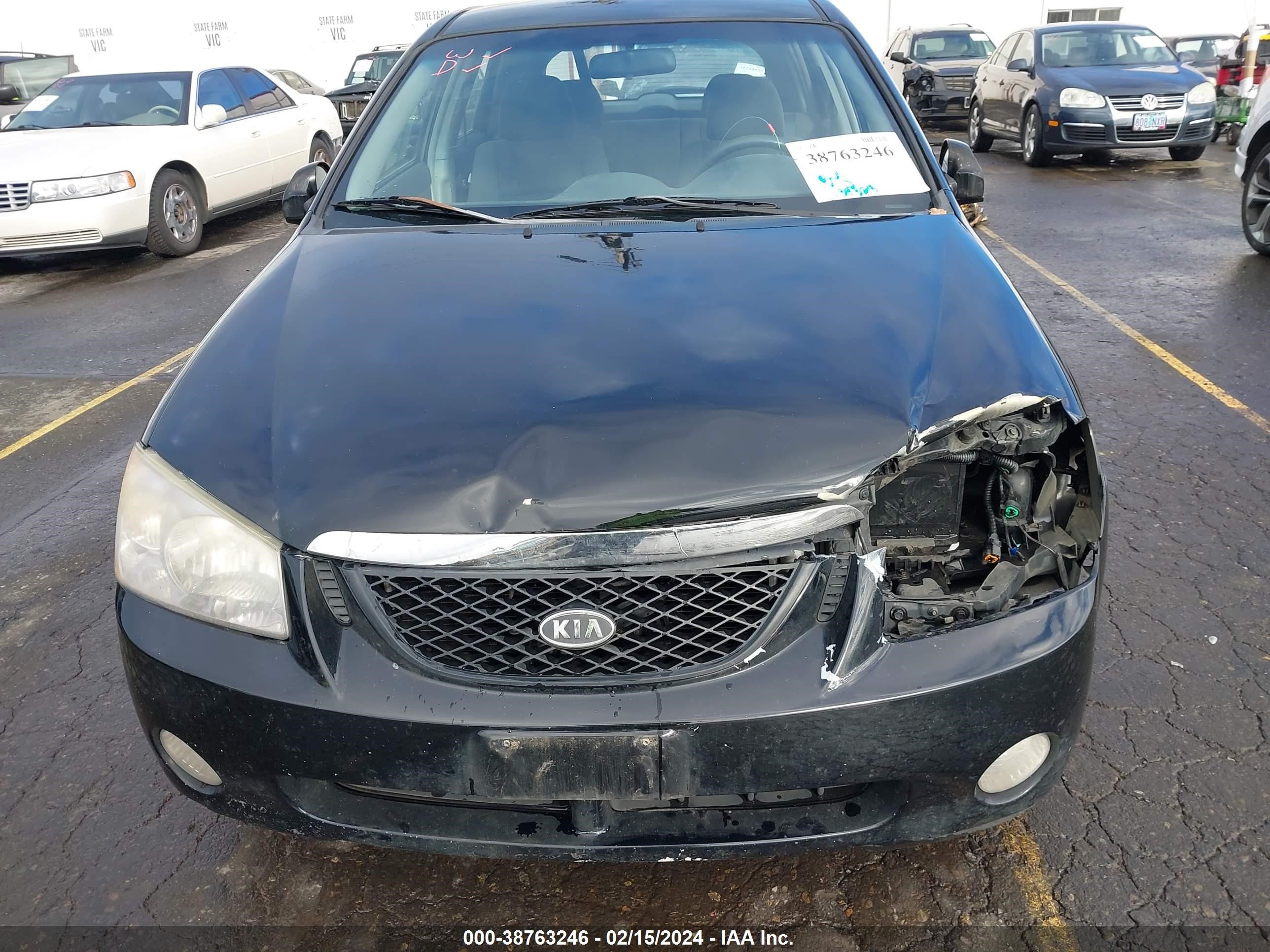 Photo 5 VIN: KNAFE162865347109 - KIA SPECTRA 