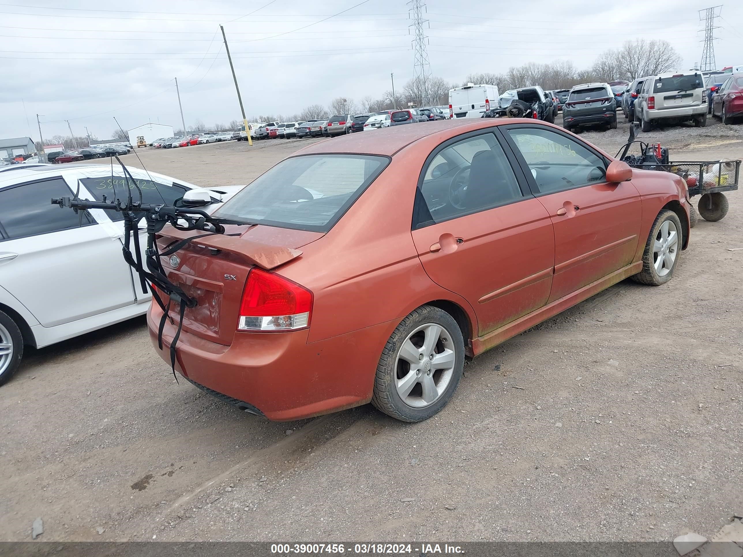 Photo 3 VIN: KNAFE221795027027 - KIA SPECTRA 