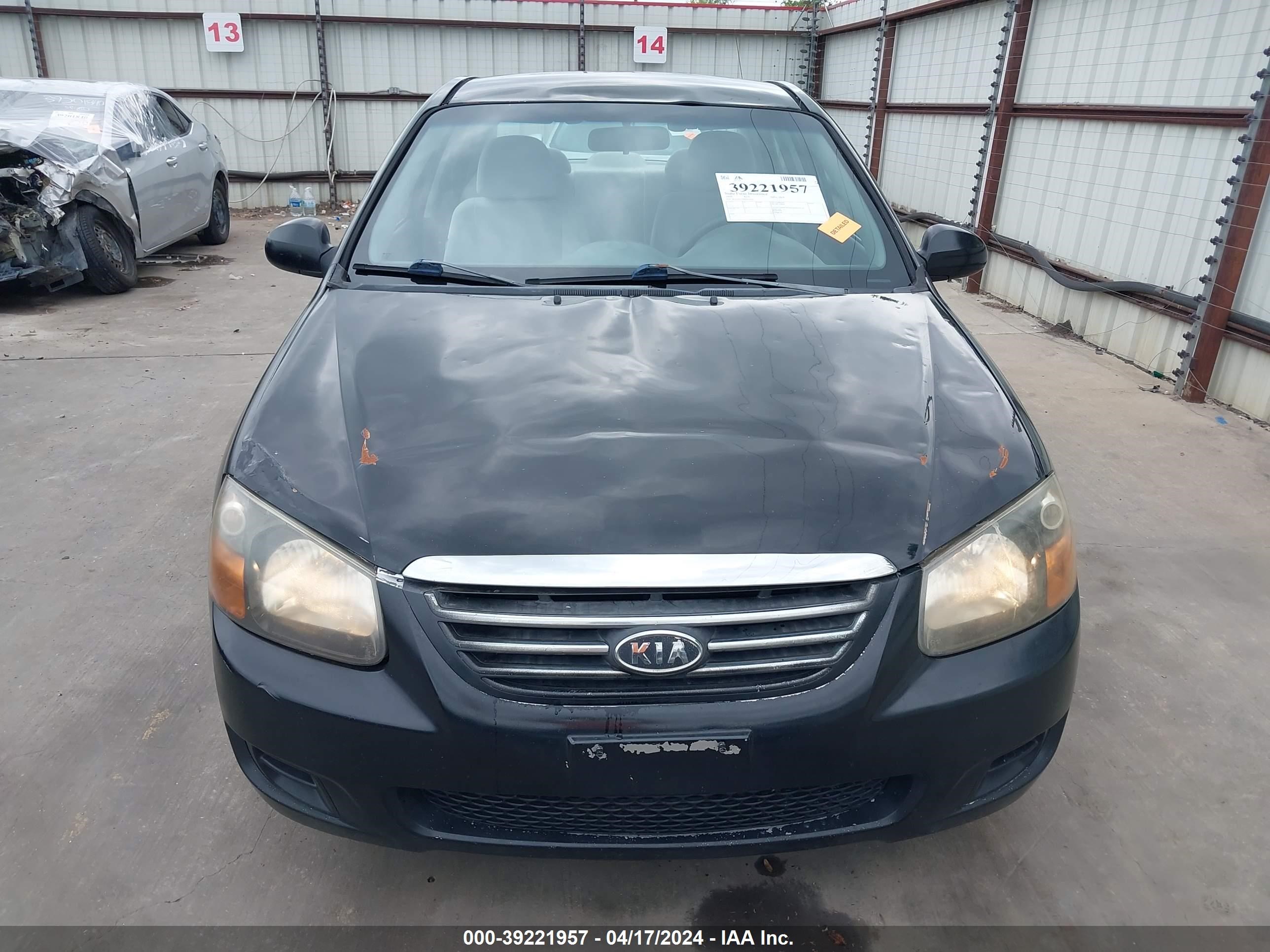 Photo 11 VIN: KNAFE221895634361 - KIA SPECTRA 